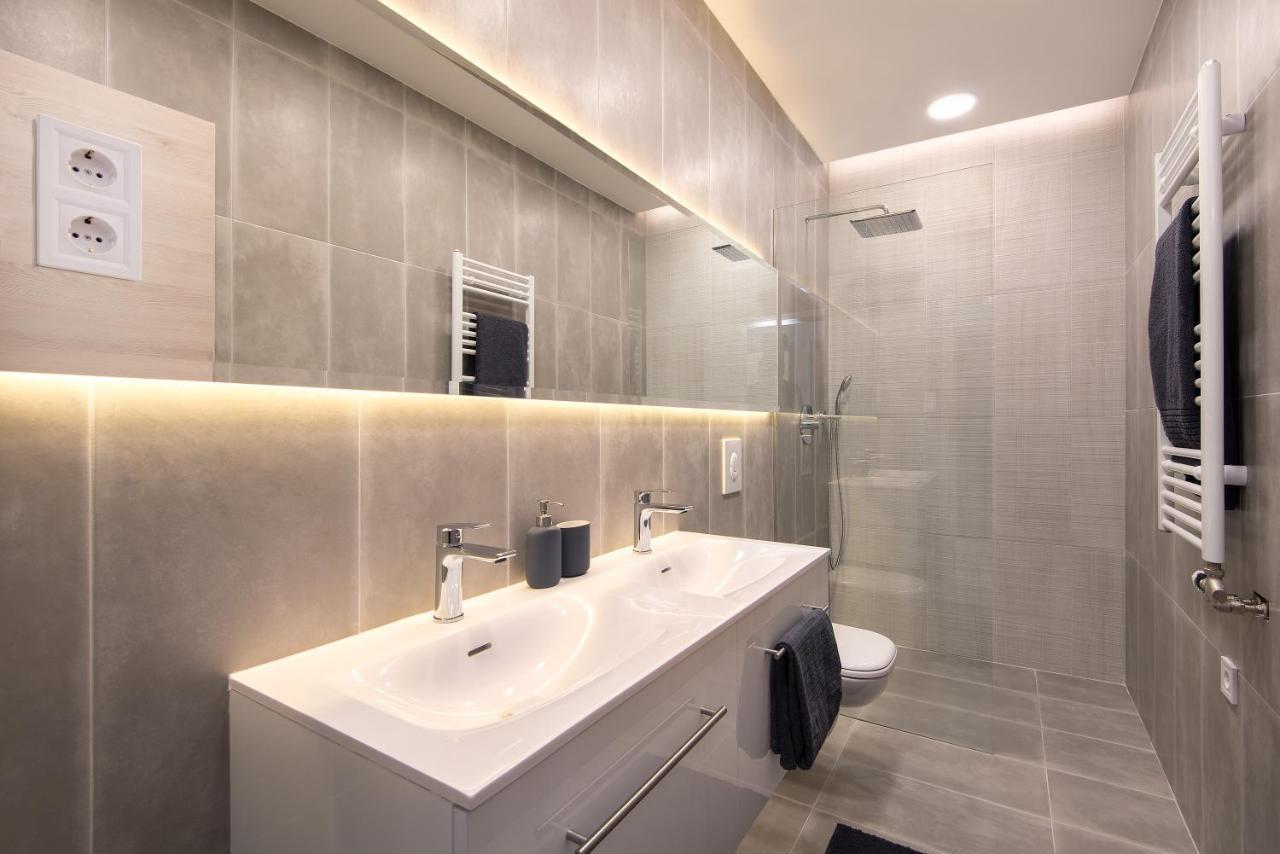 Hollo 3 Bedroom Downtown Apartment Budapest Esterno foto